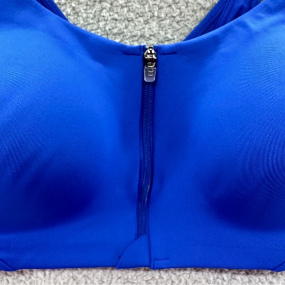 Target All In Motion Set of 2 High Support Zip-Front Sports Bra - Picture 10 of 10